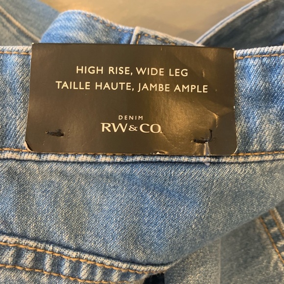 NWT RW&Co wide leg jeans - Picture 3 of 5